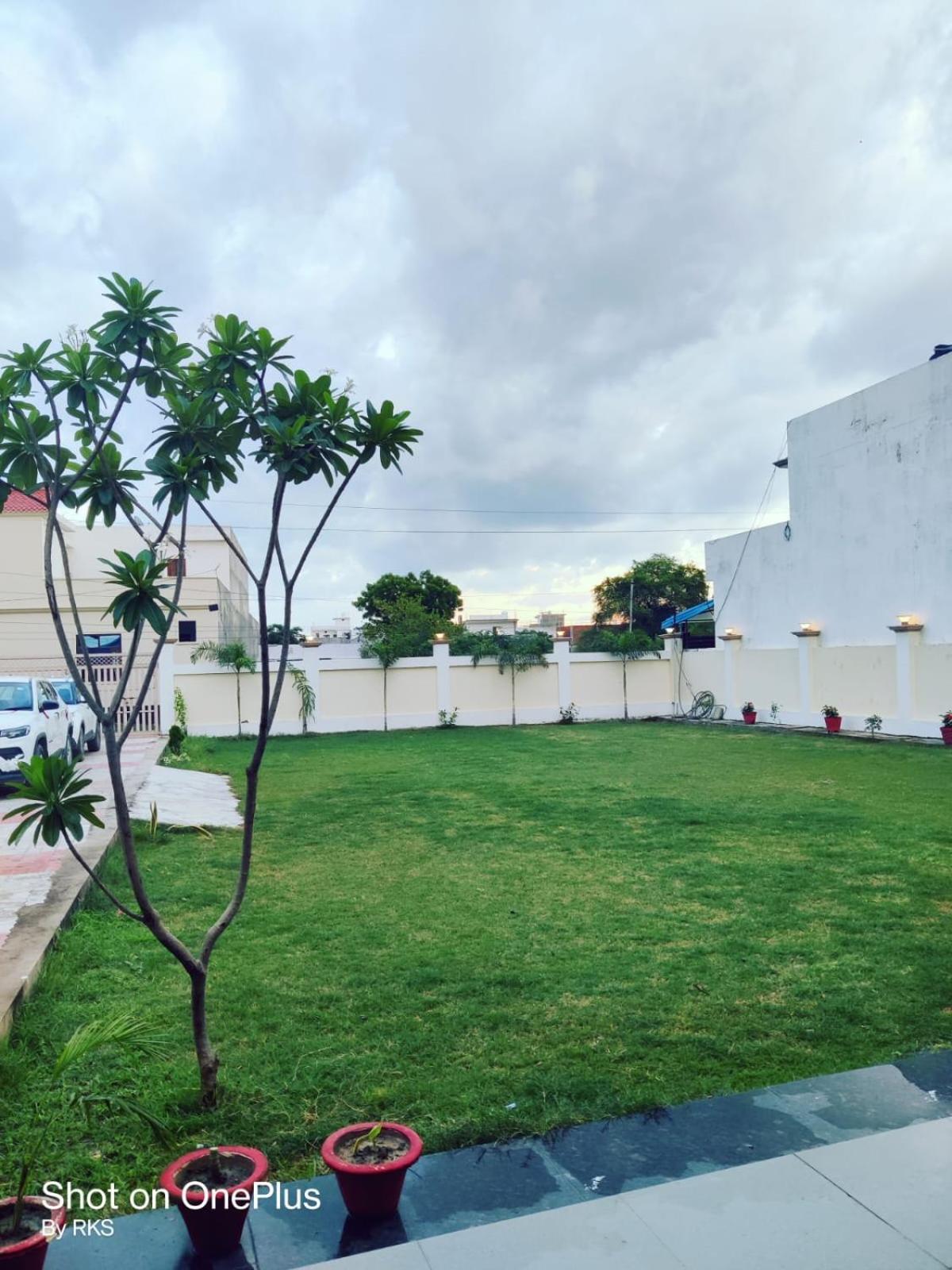 فيلا Osho Lifestyle لاكناو المظهر الخارجي الصورة